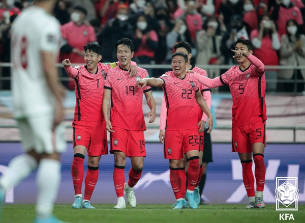 한국 아랍 에미리트 축구