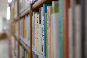 독서로 행복한 일터 '2022년 대한민국 독서경영 우수 직장 인증' 신청 접수 - 뉴스 썸네일 이미지