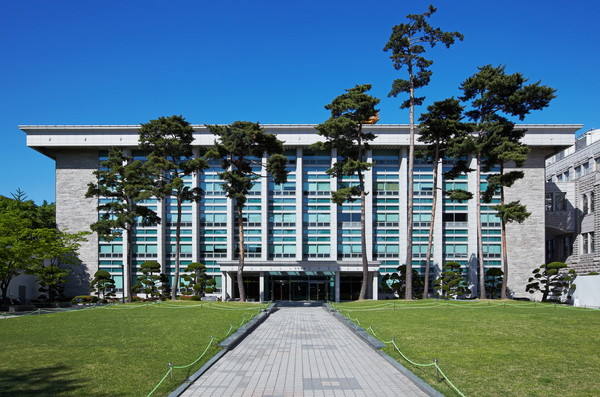 고려대학교 경영전문대학원, 세계 100대 E-MBA 순위 19위 달성 쾌거 고려대학교 경영전문대학원, 세계 100대 E-Mba 순위 19위 달성 쾌거