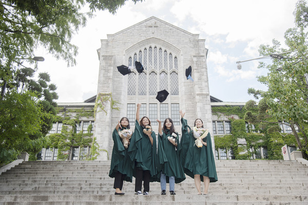 이화여자대학교, 2020학년도 후기 졸업생 2,400명 배출