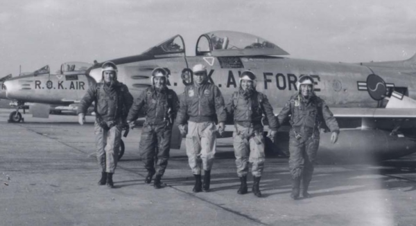 영화 ‘빨간 마후라’ [사진출처=네이버영화 포토]