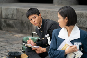 Netflix影集《我被騙了》“編劇林相春，IU，樸寶劍，文素利…”